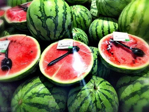 2号线吃瓜,一场地铁上的吃瓜盛宴